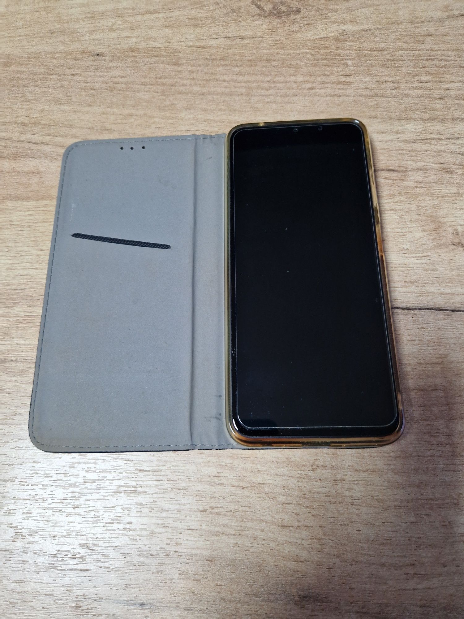 T Phone Pro (2023)