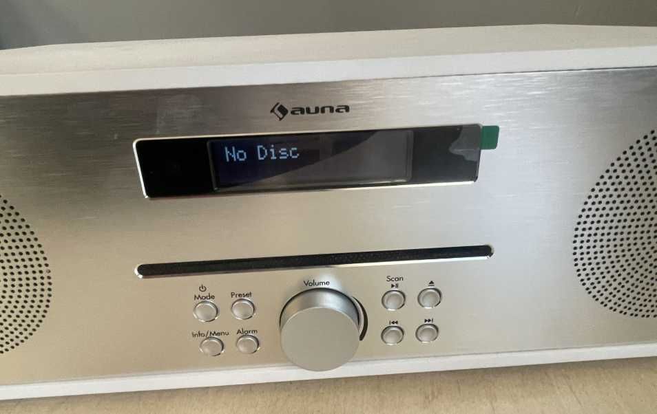 Активная колонка магнитола проигрыватель Auna Silver Star.Звук супер