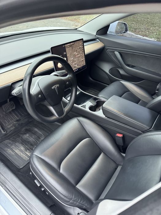 Продам Tesla Model 3 Long Range Dual Motor