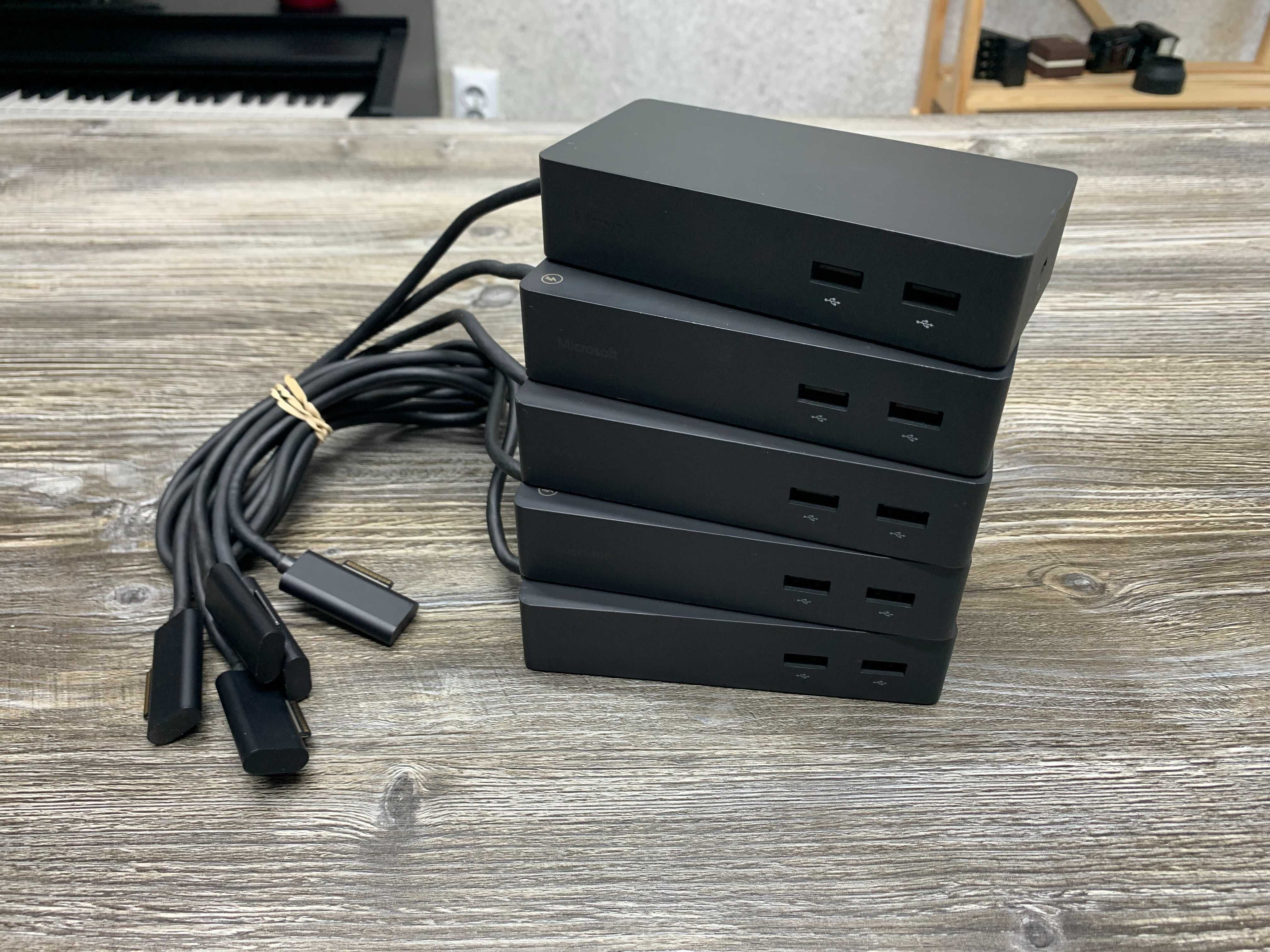 Док-станція Microsoft Surface Dock 1661 + Блок живлення Microsoft 1749