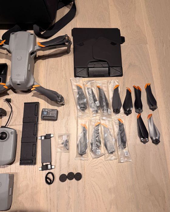 DJI AIR 2S Fly More Combo, stan IDEALNY, komplet, micro-SD