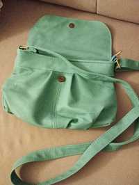 Mała zielona torebka