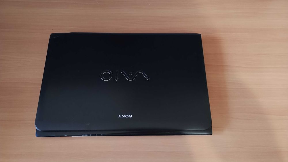 Sony VAIO SVE15, grafika 1GB, RAM 16GB, SSD 120GB, Intel Core i7