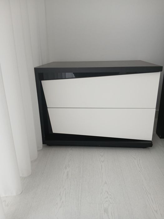 Vendo cama casalcom 2 mesinhas cabeceira