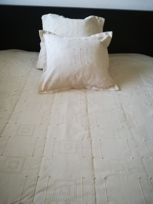 Colcha cama casal. Para desocupar