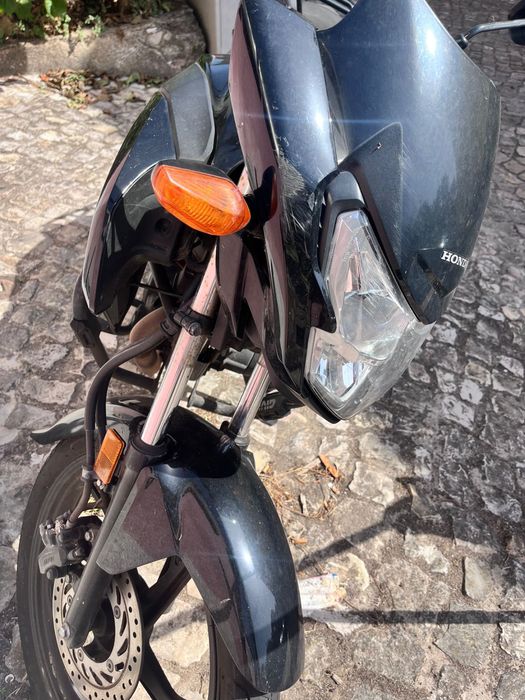 Mota cb125f ano 2022