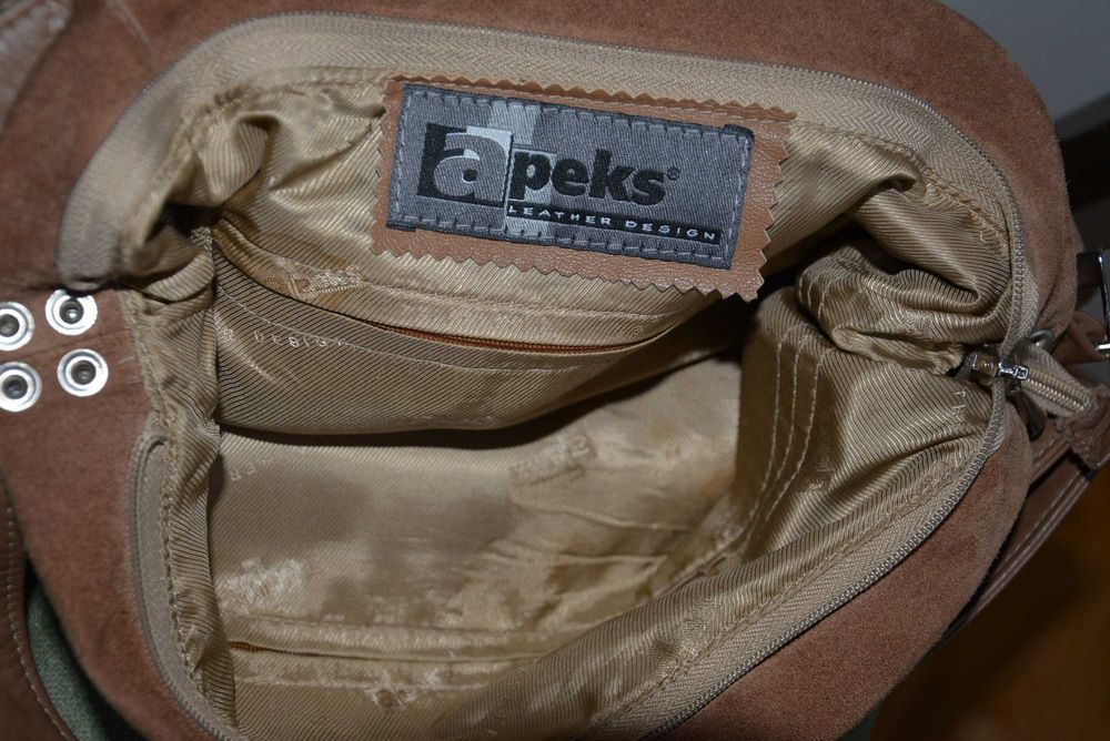 Jasnobrązowa torebka skórzana (zamsz)