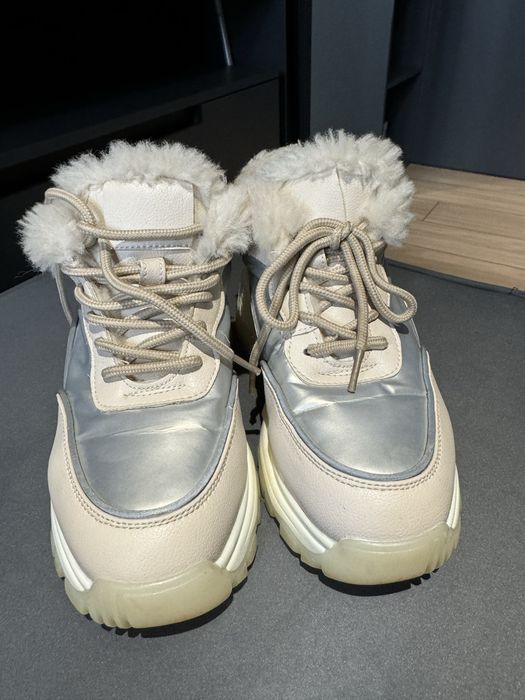 Взуття  зимове