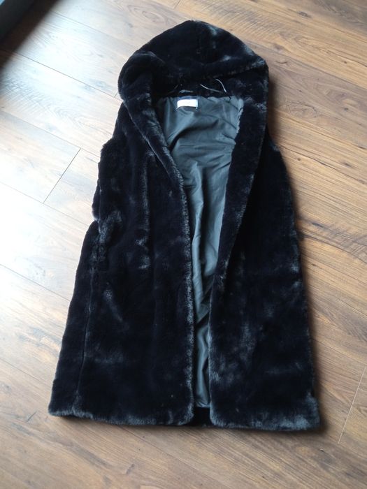 Kamizelka ze sztucznego futerka