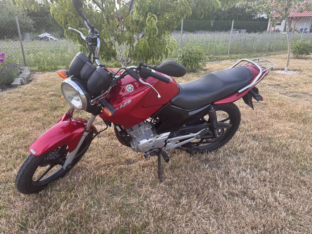 Yamaha YBR 125 na kat A1 lub B