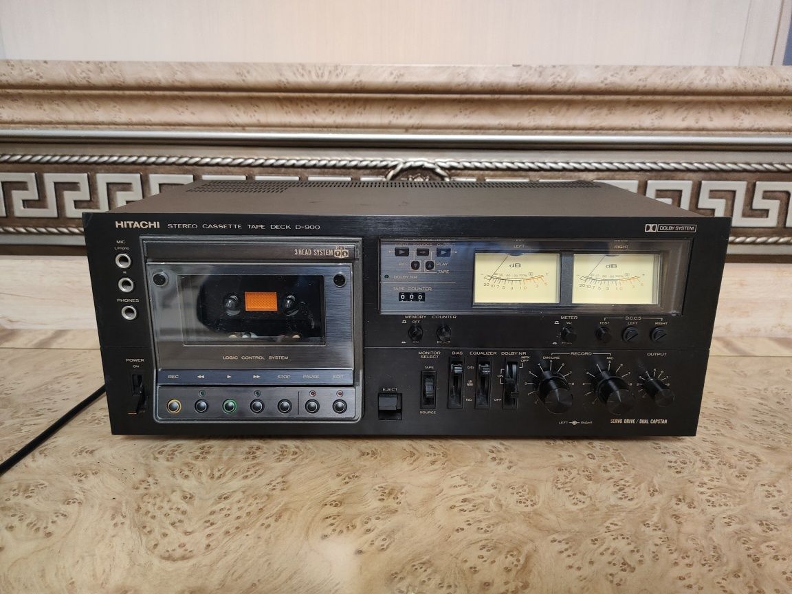 Magnetofon kasetowy HITACHI D-900 Stereo Deck 3 głowice 4 ściezki