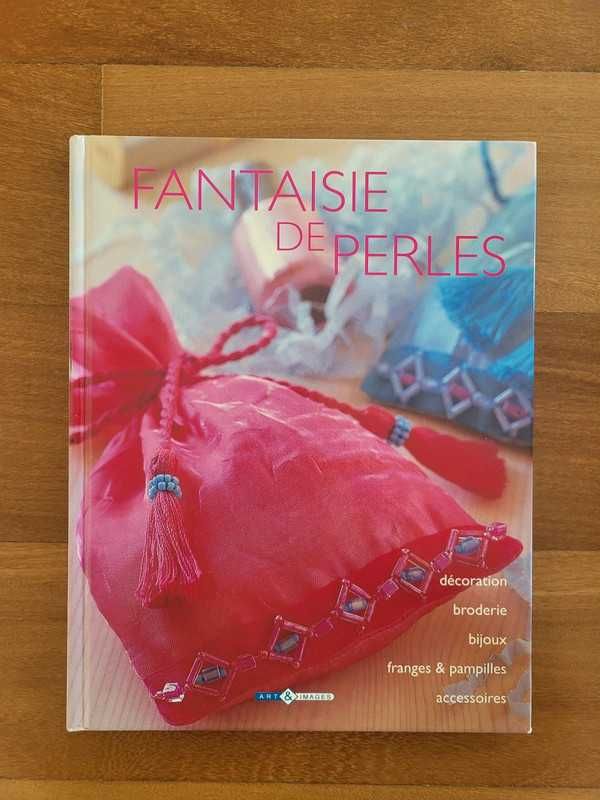 Livro | "Faintasie des Perles" ou "Fantasia das Missangas"