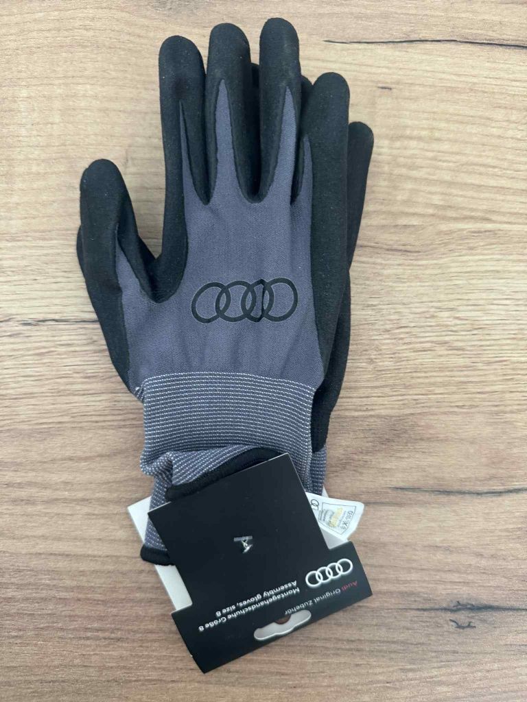 Torba pojemnik na śmieci audi. Torby  schowki