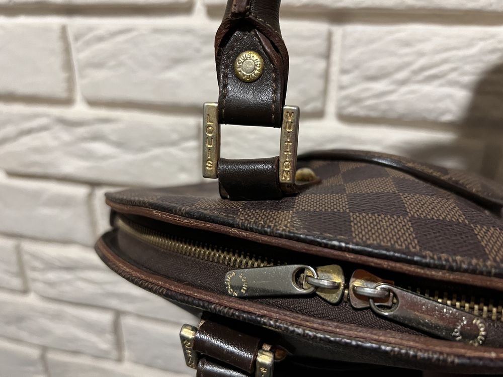 Вместительная сумка Louis Vuitton