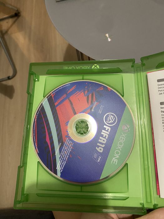 Fifa 19 xbox one + dodatkowa zawartość