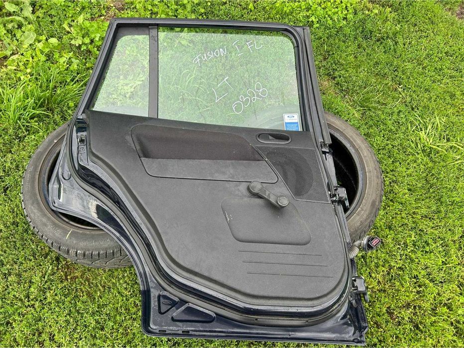 Drzwi lewy tył Ford Fusion Mk1 lift lakier 84