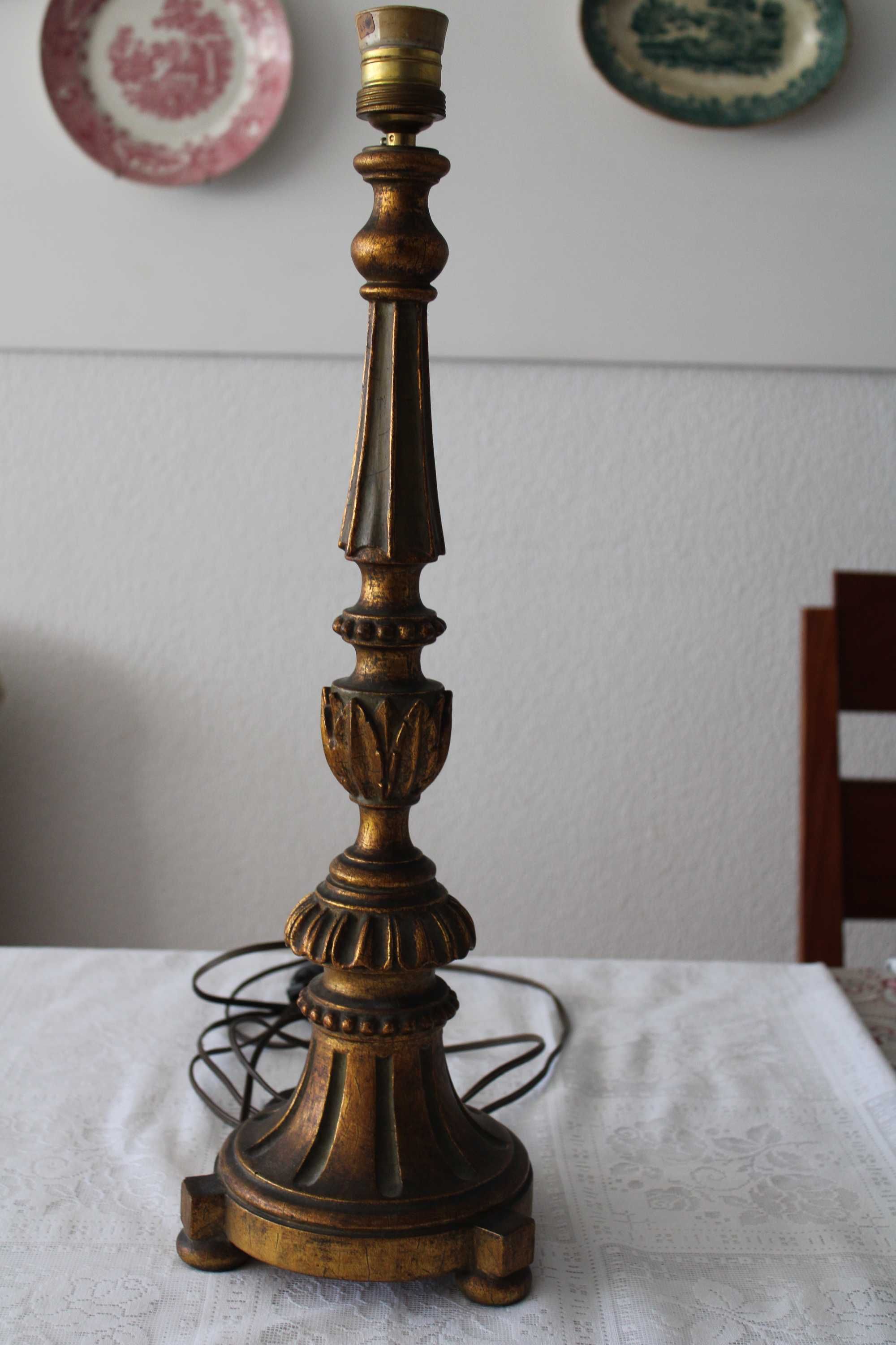 Tocheiro Talha Dourada, policromado, D. Maria, eletrificado com 50 cm