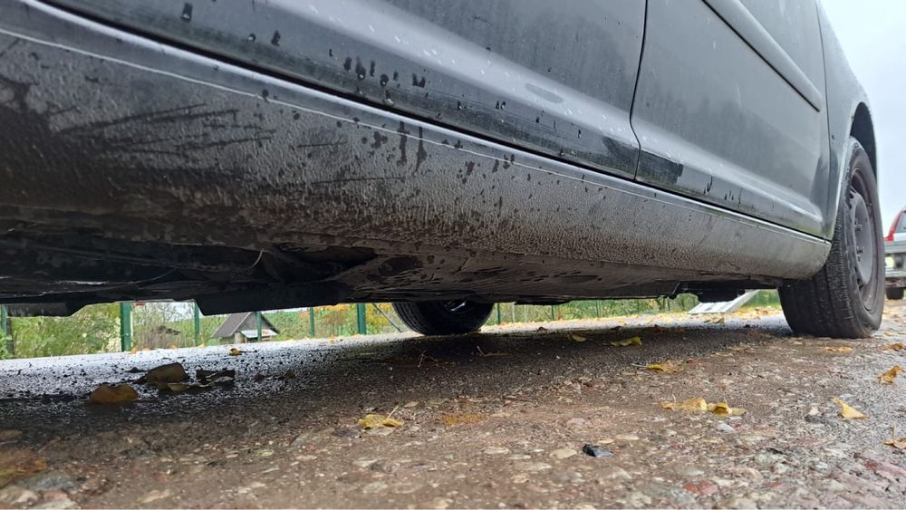 Volkswagen Touran 1.6 бензин MPI. 2005 р