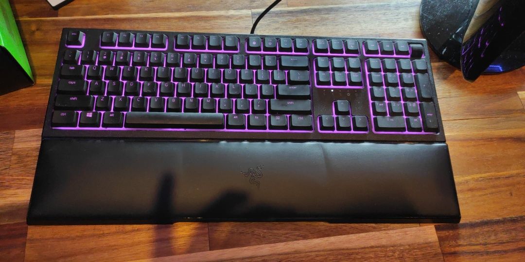 Razer chroma ornata v2