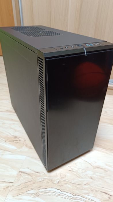 Komputer PC gamingowy