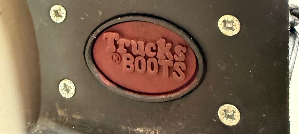 Glany męskie Trucks Boots 42/43 rozmiar