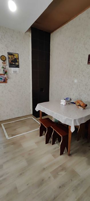 Новий двоповерховий цегляний будинок.4 кімнати.Гараж.10 соток землі