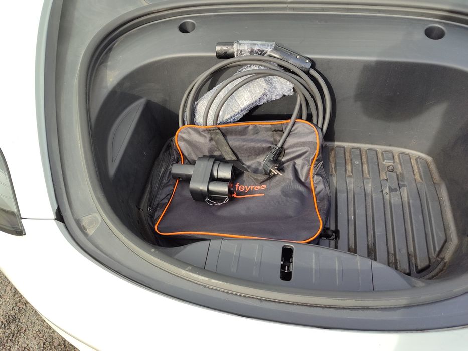 Тесла Модел 3 Tesla Model 3