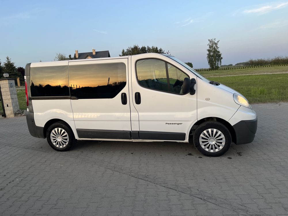 Renault trafic 2.0 #klima # 9 osobowy#