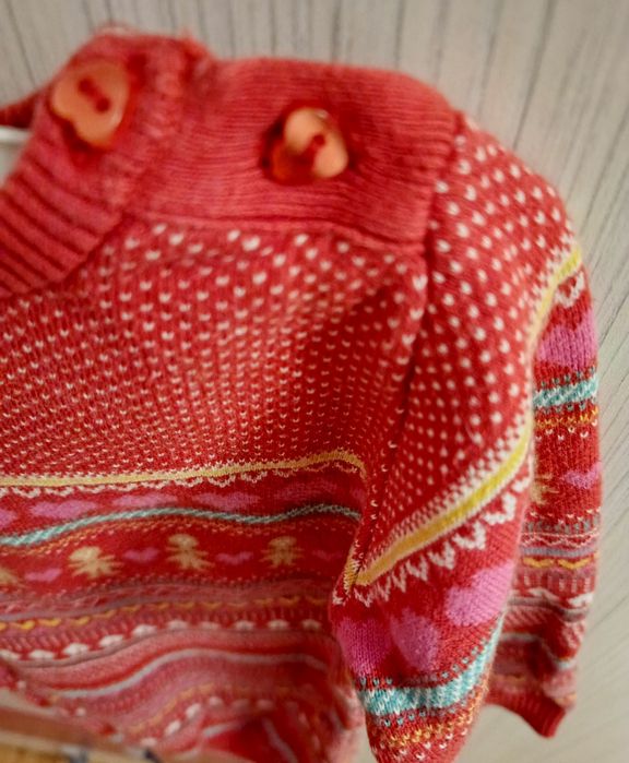 Sweterek roz.86-10zł