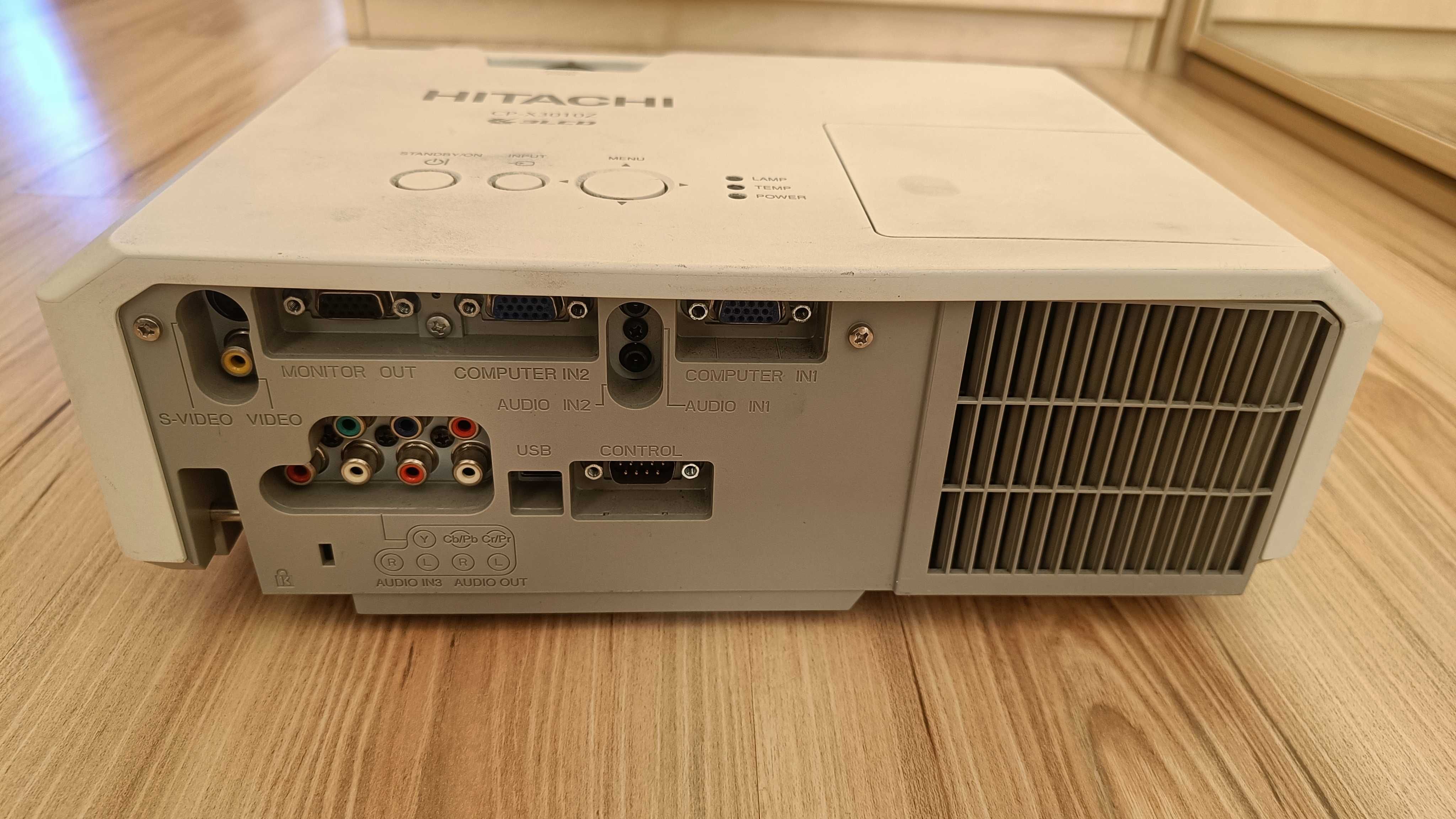 Projektor HITACHI CP-X3010Z