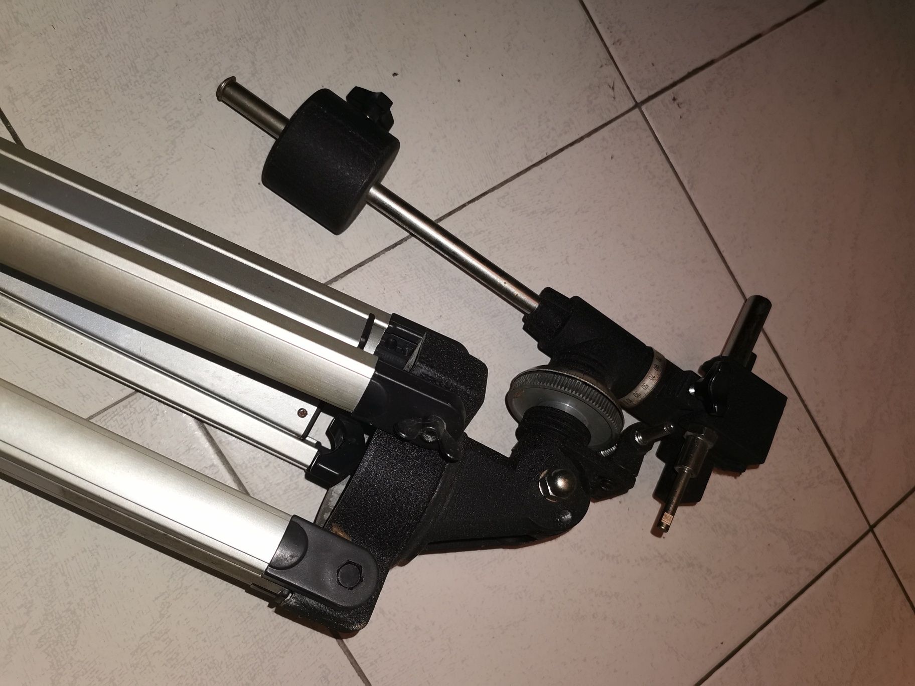 Telescópio  FT 900
