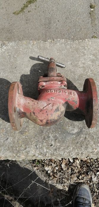 Продам Задвижка чугунная 65 мм