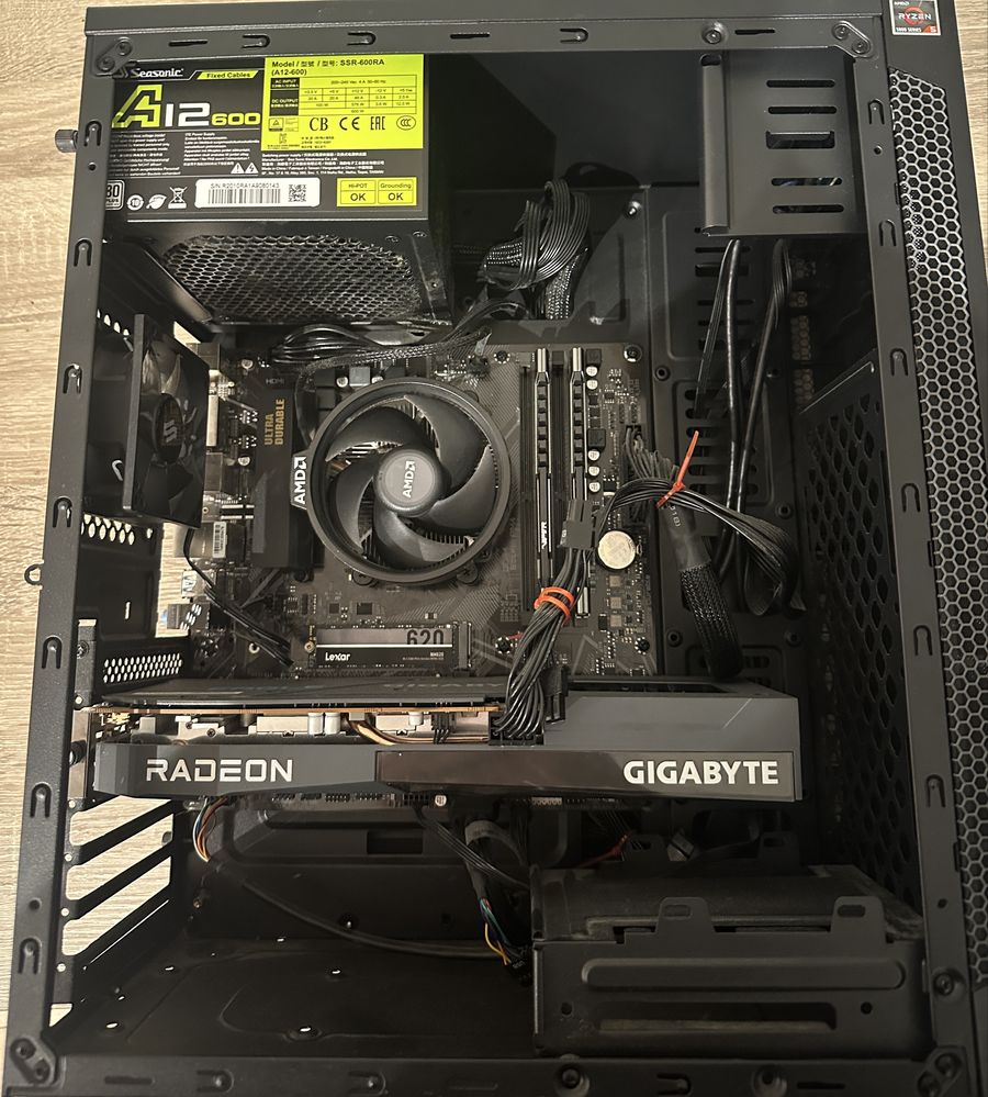 Sprzedam kompletny zestaw komputer PC