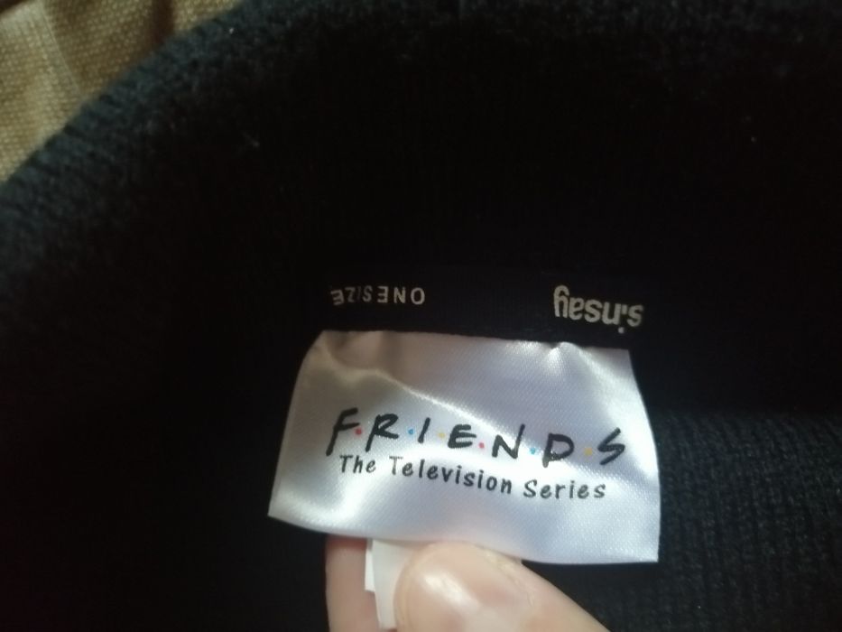 Czapka beanie Friends Przyjaciele czarna