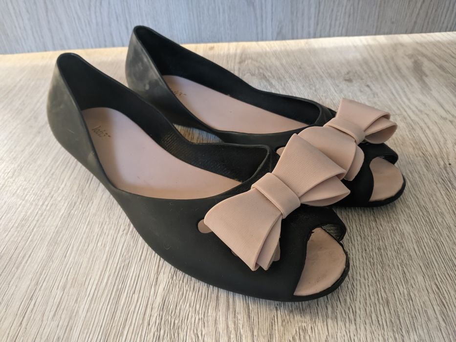 Buty damskie eleganckie balerinki czarne z kokardą 39