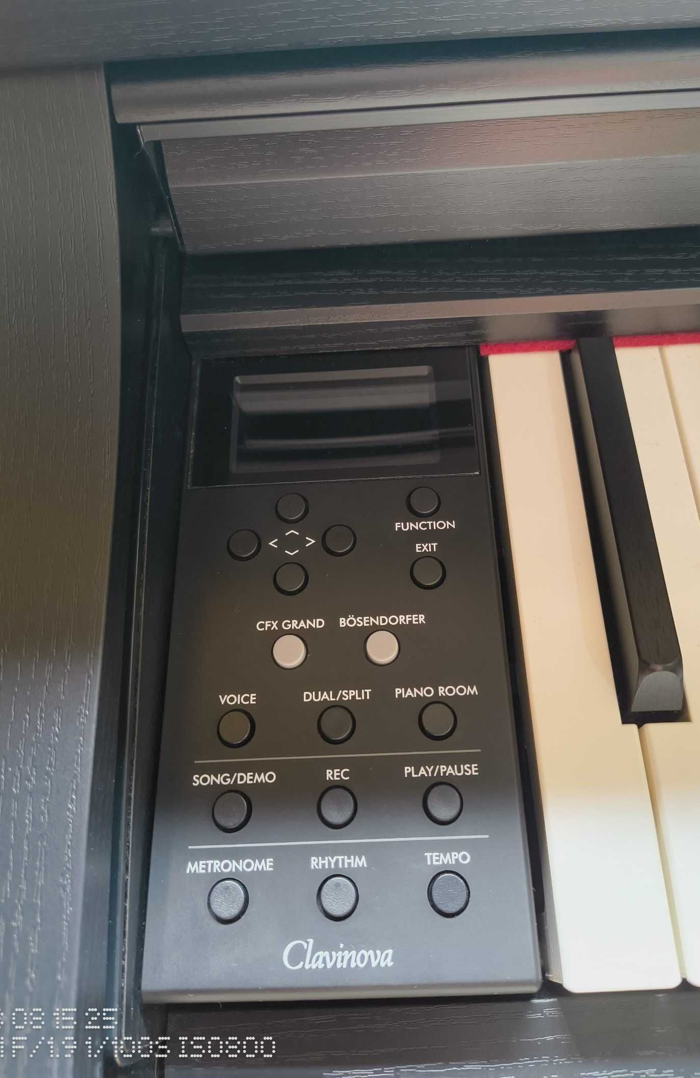 Piano Digital Yamaha Clavinola CLP-735 B