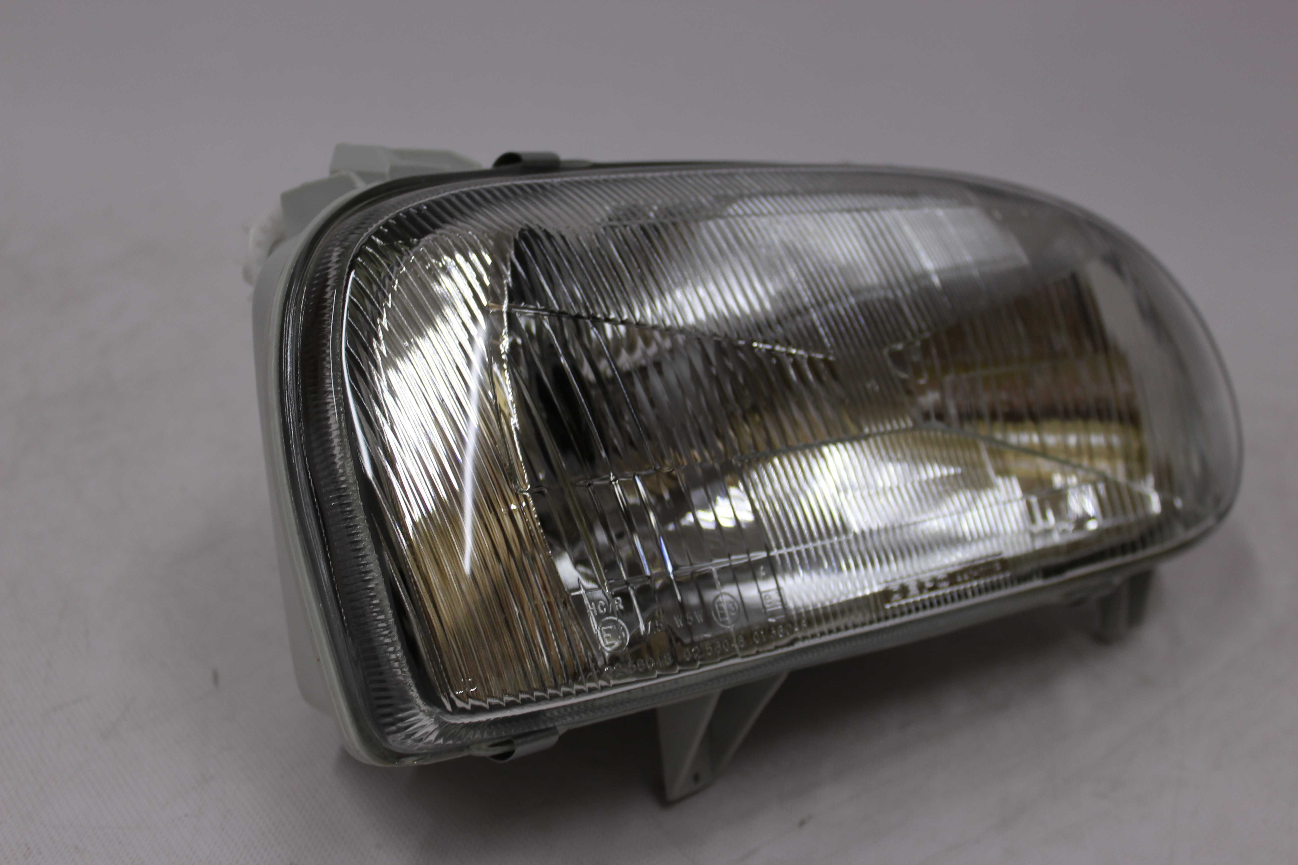 Lampa prawa reflektor przedni przód VW Golf 3 91-97 NOWA DEPO