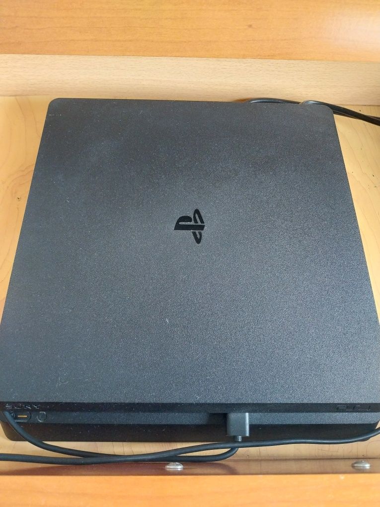 Playstation 4 slim 1T