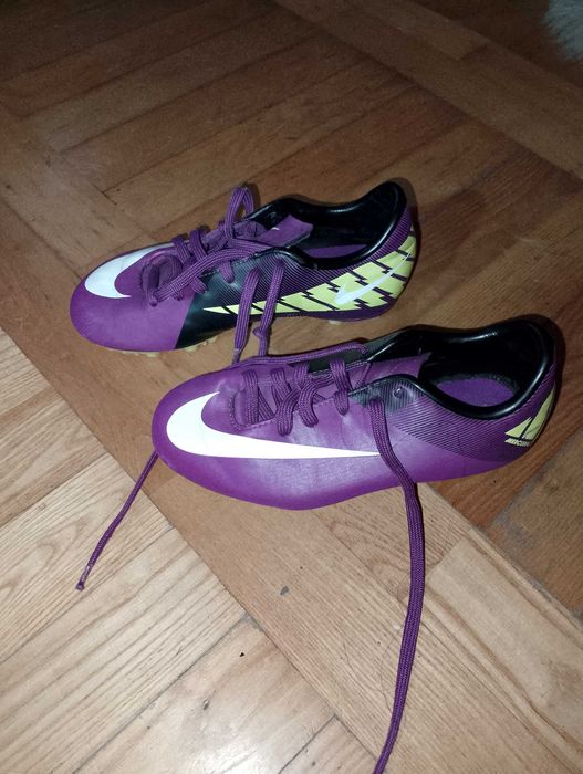 Buty do gry w piłkę nożną Nike 31,5 buty  piłkarskie sportowe korki
