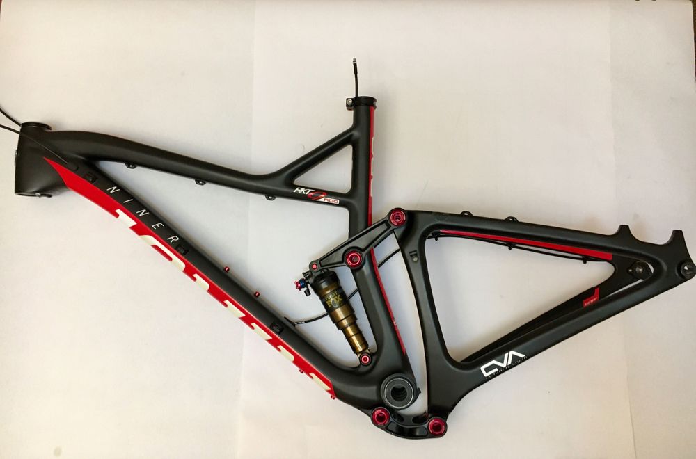 Карбонова рама Двопідвіс Niner RKT 9 carbon frame 29 Fox float