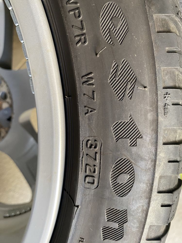 Vendo ou troco pneus de inverno 225/45R17
