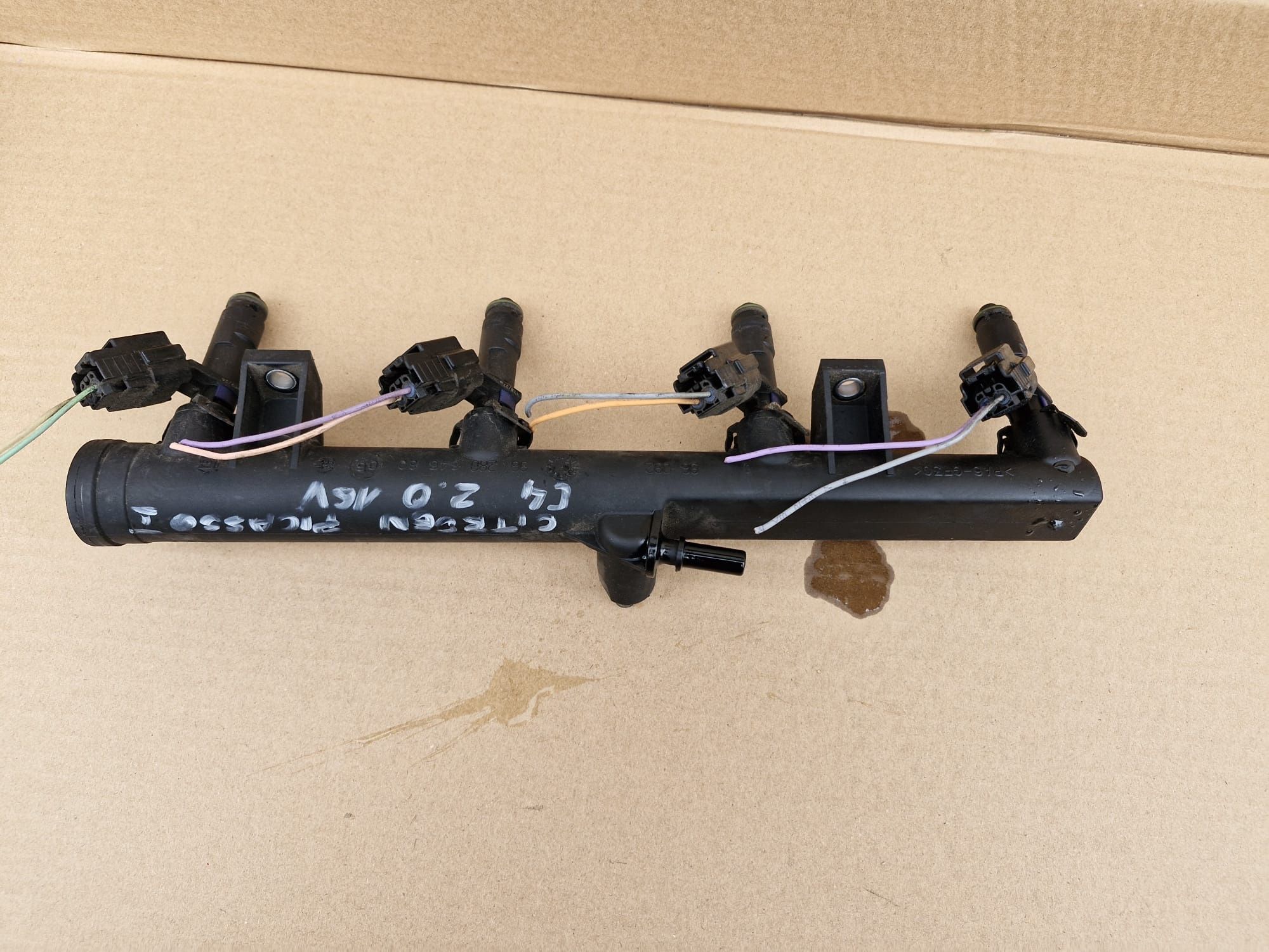 Listwa Wtryskowa 1.8/2.0*16v Citroen C4 Picasso 1 I/Peugeot