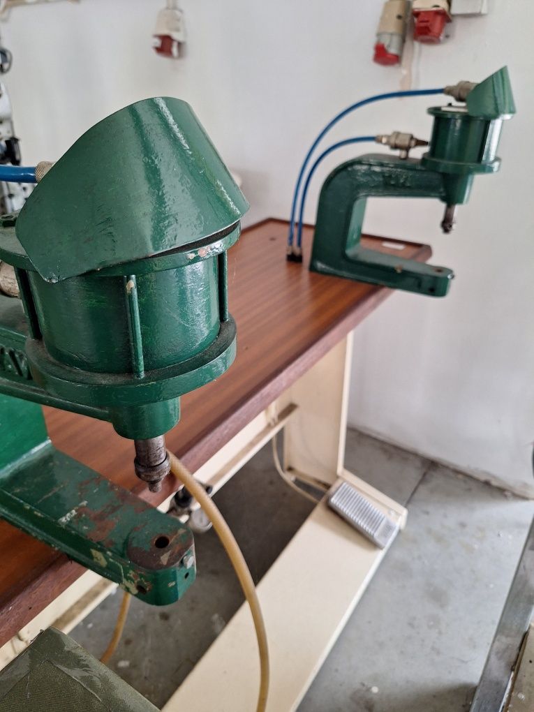 Maquina de pregar molas