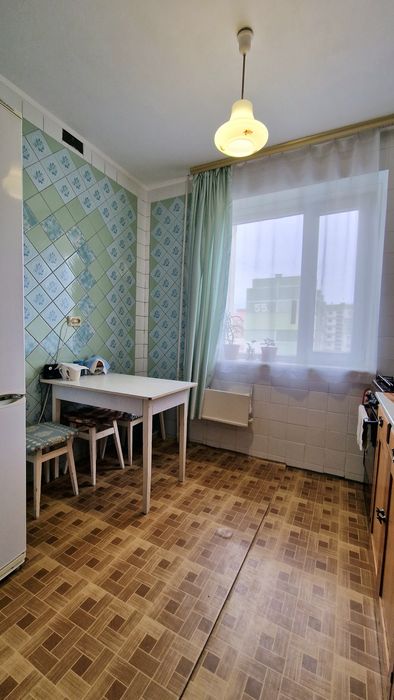 Продам 3 кімнатну квартиру по пр. М.Лушпи