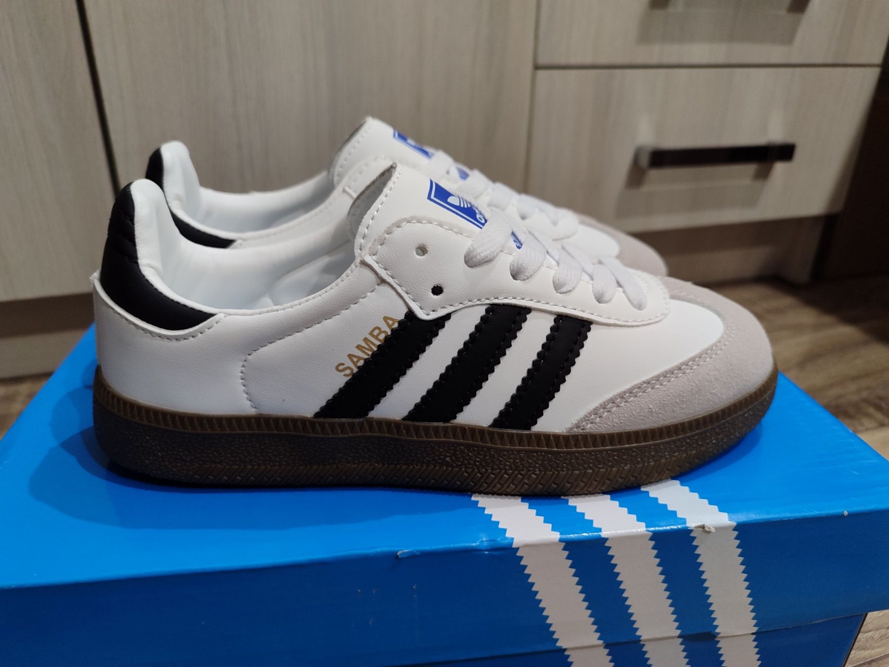 Adidas samba white