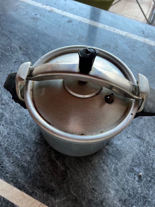 Panela de pressão para em alumínio em