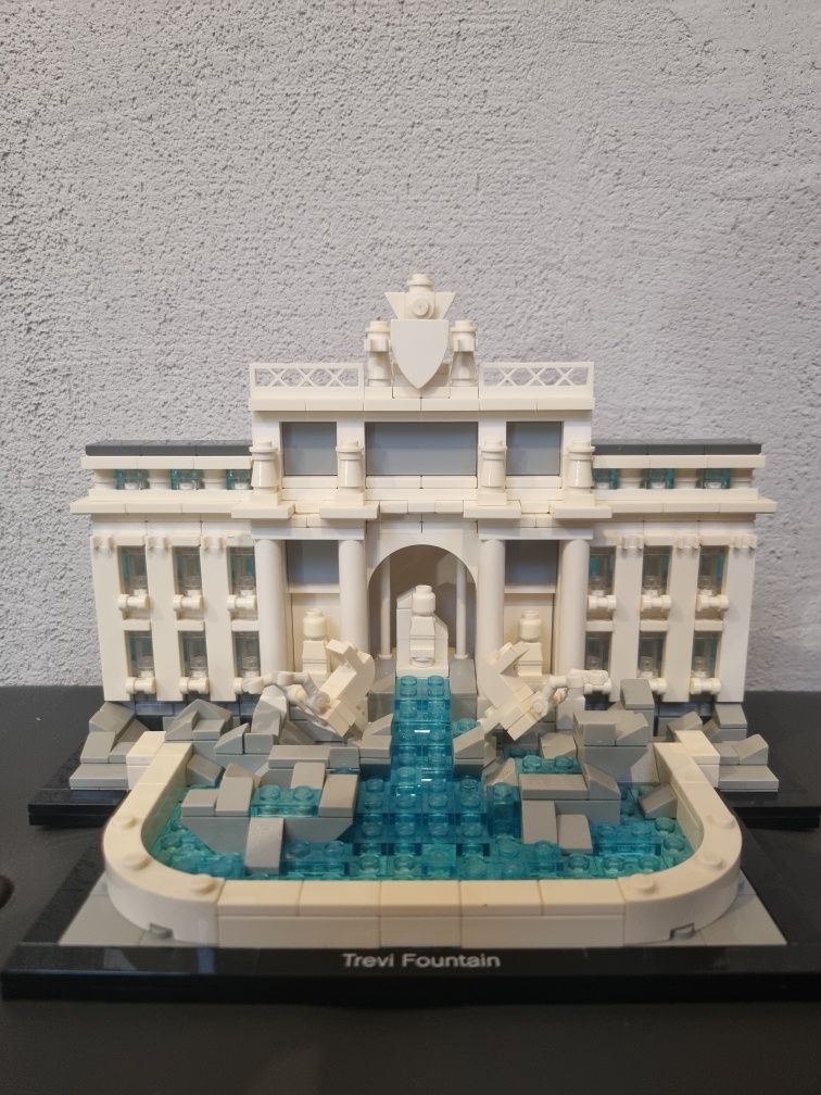 LEGO Architecture 21020 Trevi Fountain
