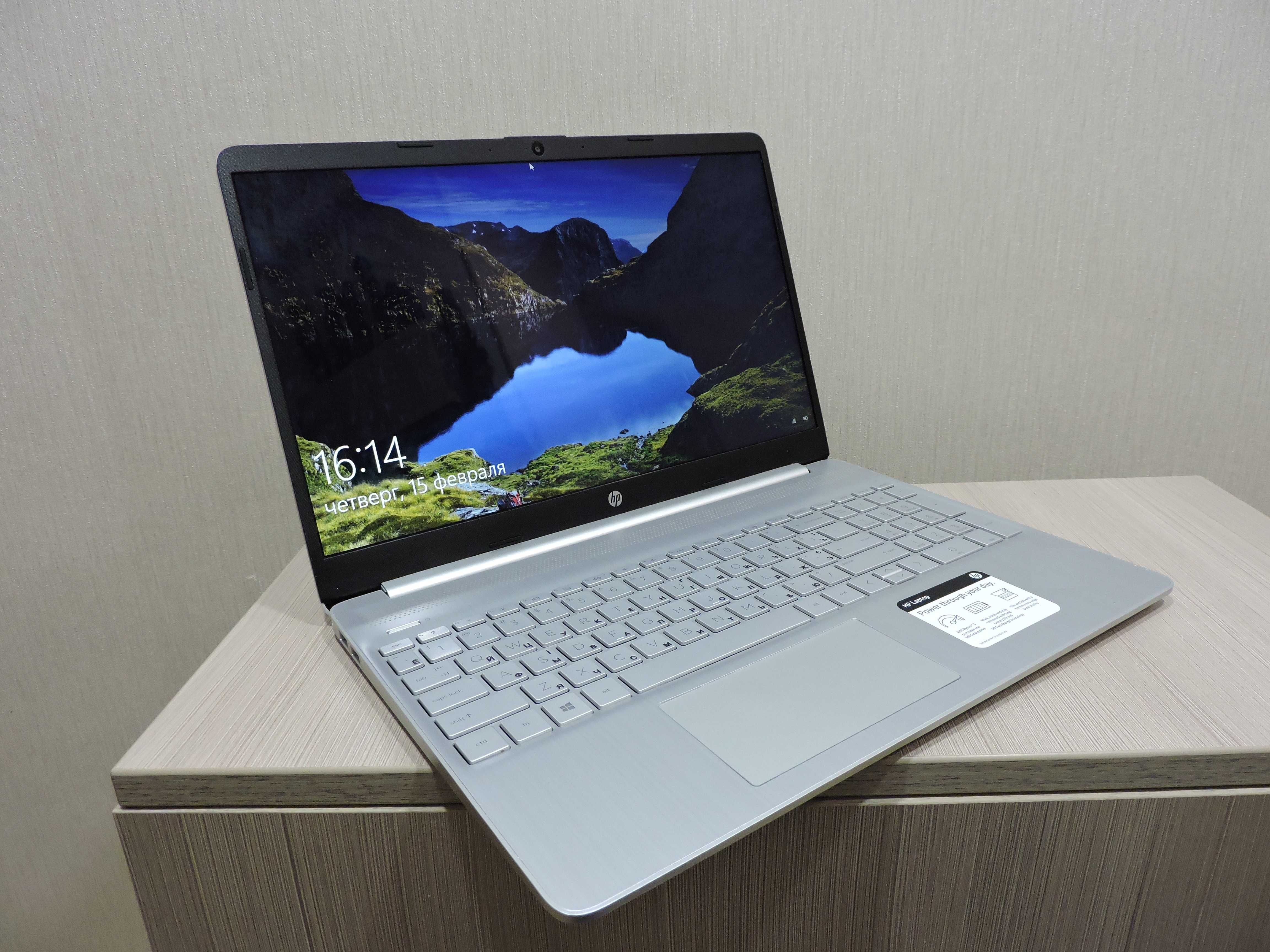 Шестиядерный HP 15-DY5131wm/15.6"/Ryzen 5 5500U/16GB/SSD 512/Vega