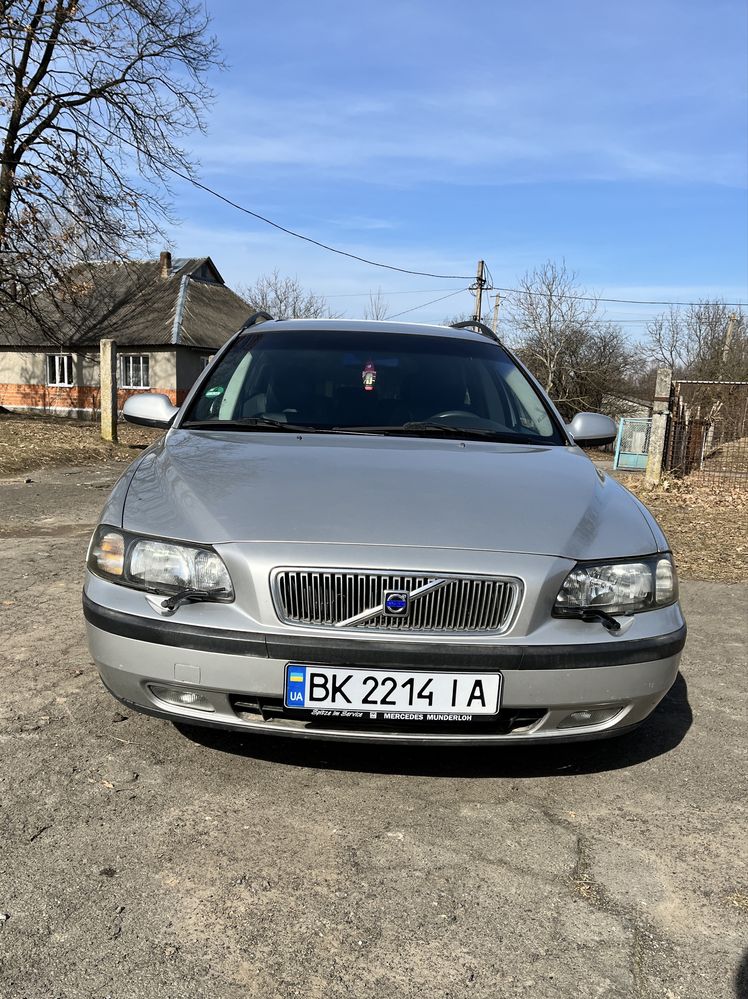 Volvo V70 2.4 бензин
