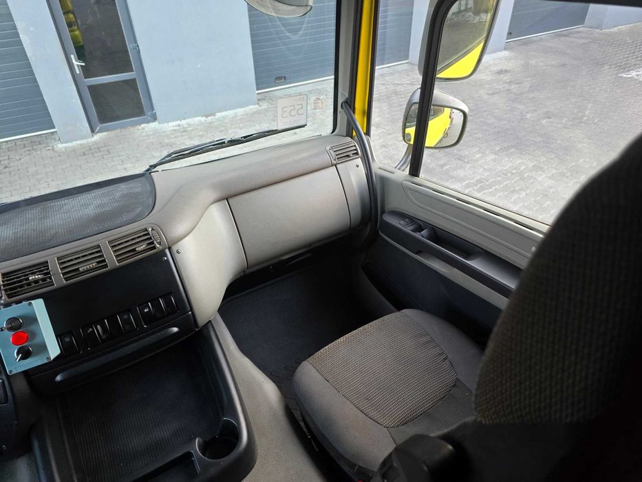 DAF FT CF85.410 | тягач | кран-маніпулятора